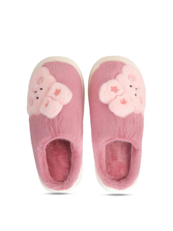 Bedroom slippers online 2024 shopping