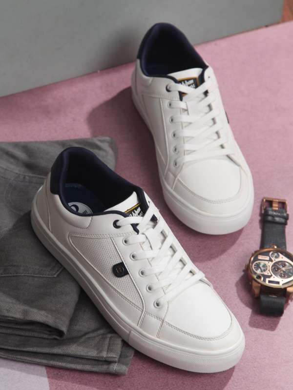 Mens casual store white trainers