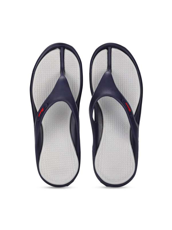 Paragon chappal online on sale