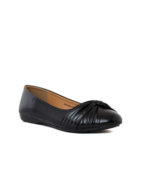 Khadims Flats Buy Khadims Flats online in India