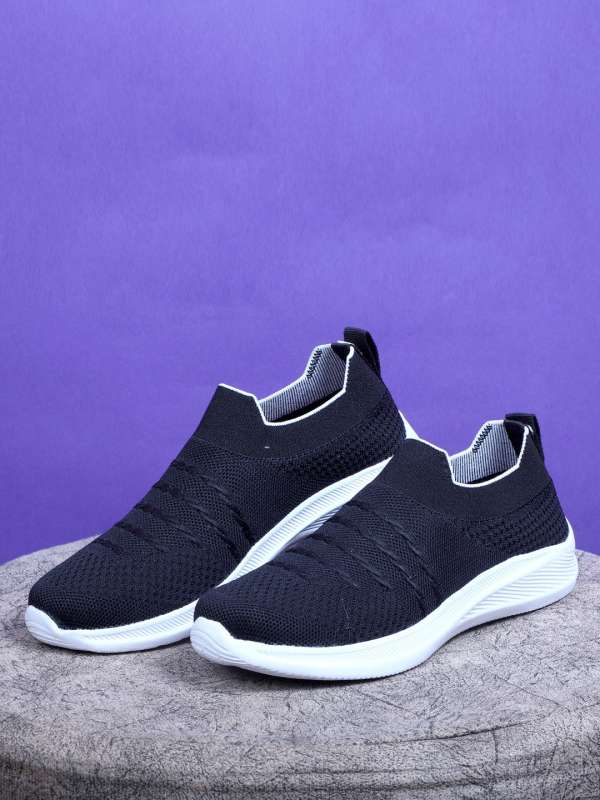 Under 600 Rs Shoes Buy Under 600 Rs Shoes online in India