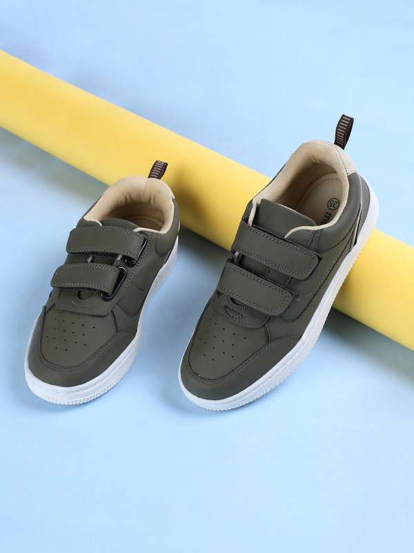 Boys canvas online