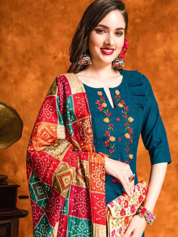 Phulkari dupatta with plain suits online shopping shop