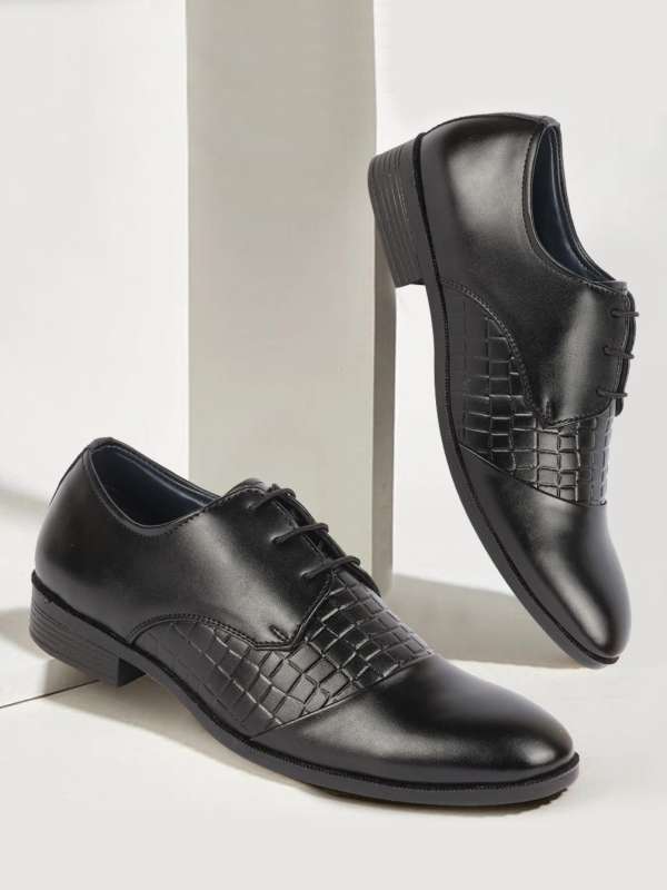 Myntra black formal shoes deals
