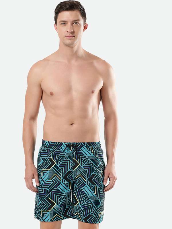 Yonex shop shorts myntra
