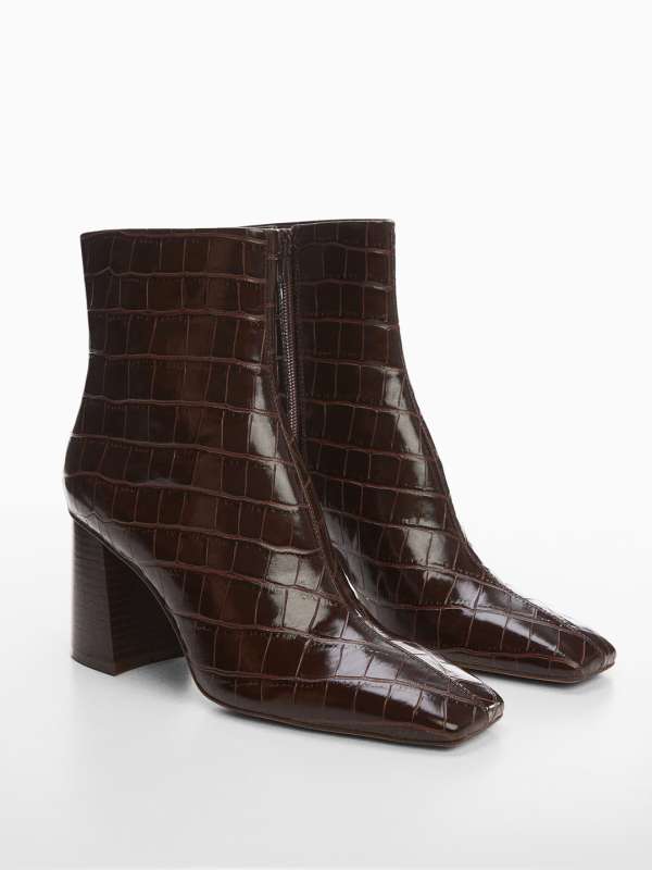 Outlet boots online cheap