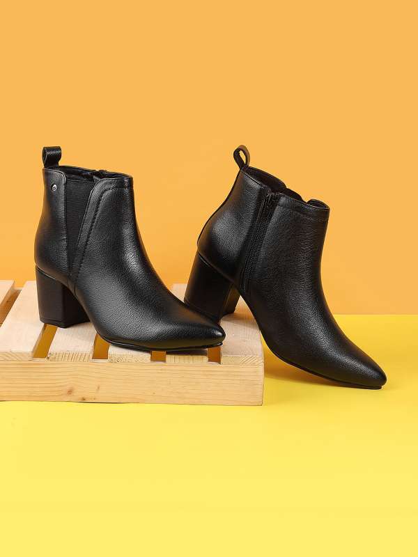 Metro Boots Buy Metro Boots online in India