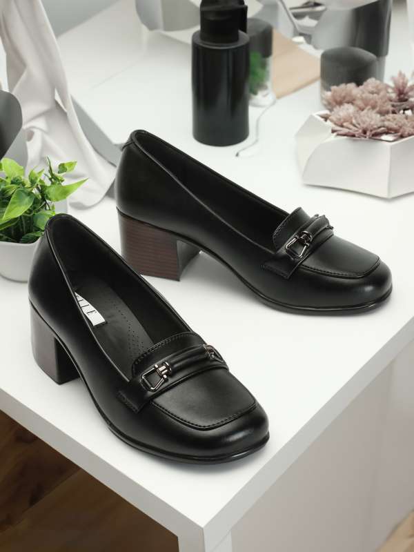 Black Pumps Buy Black Pumps online in India