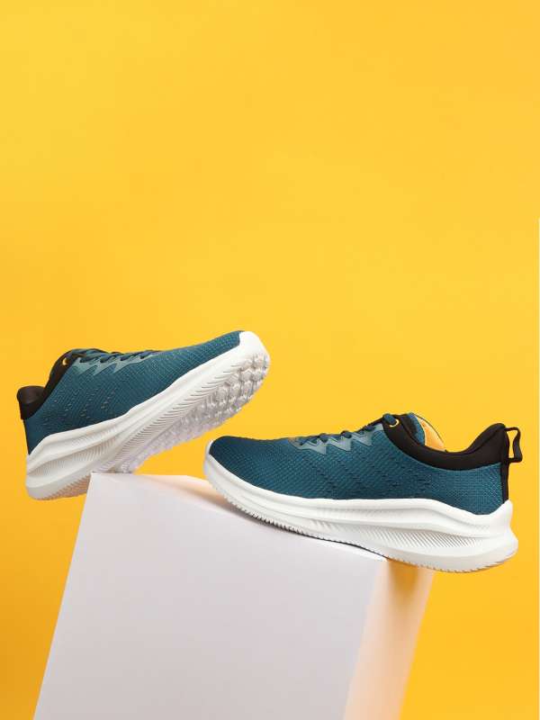 Otto slippers store