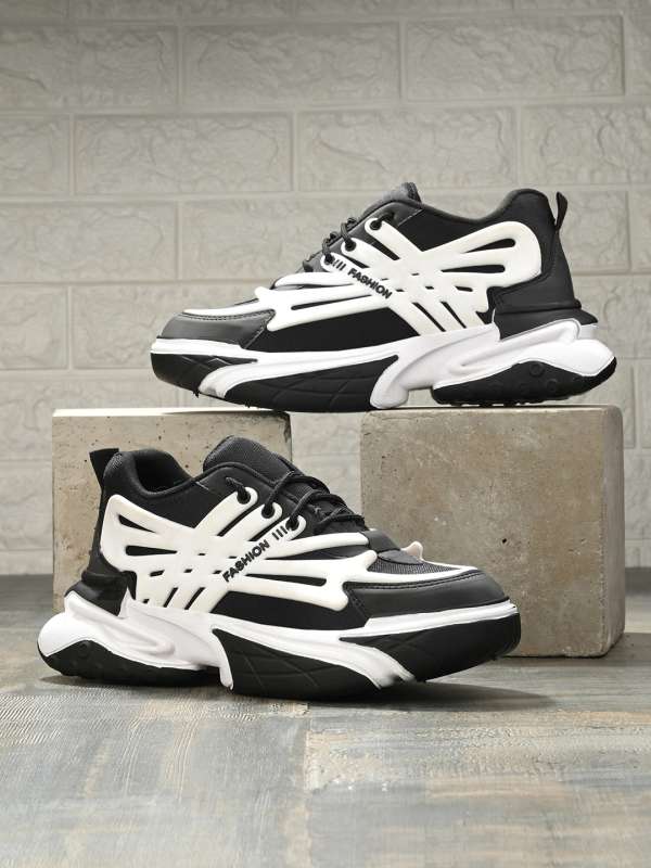 Balenciaga best sale shoes myntra
