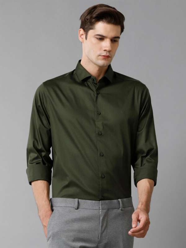 Maha arjun men best sale solid formal green shirt