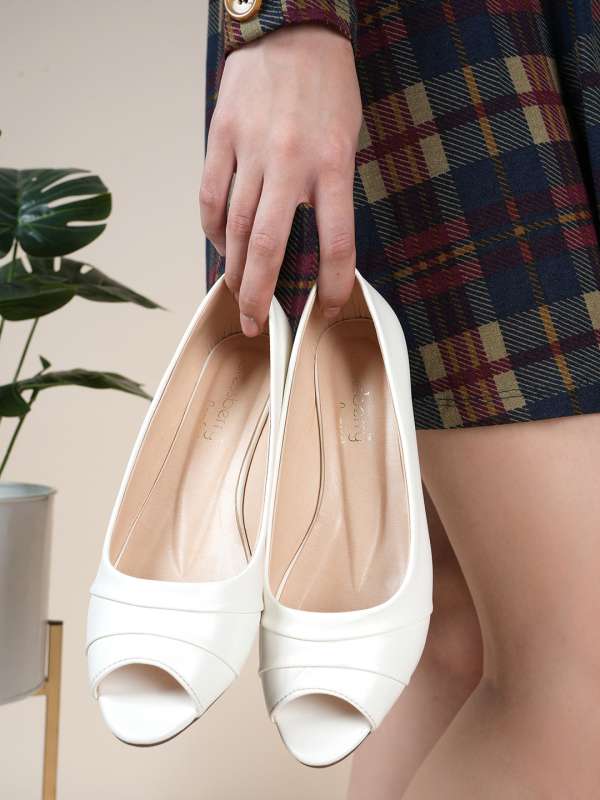Peep toe pumps low heel outlet