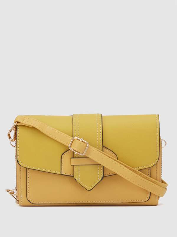 Women Accessories Globus Buy Women Accessories Globus online in India