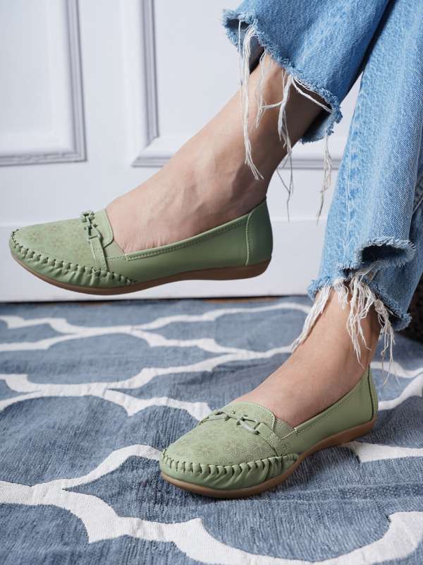 Womens green flat shoes top