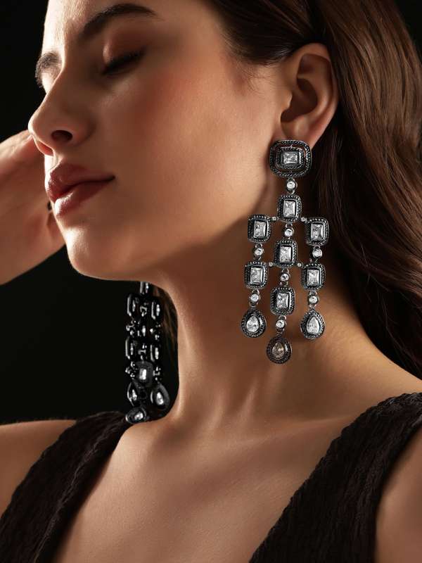 Myntra black metal jewellery clearance