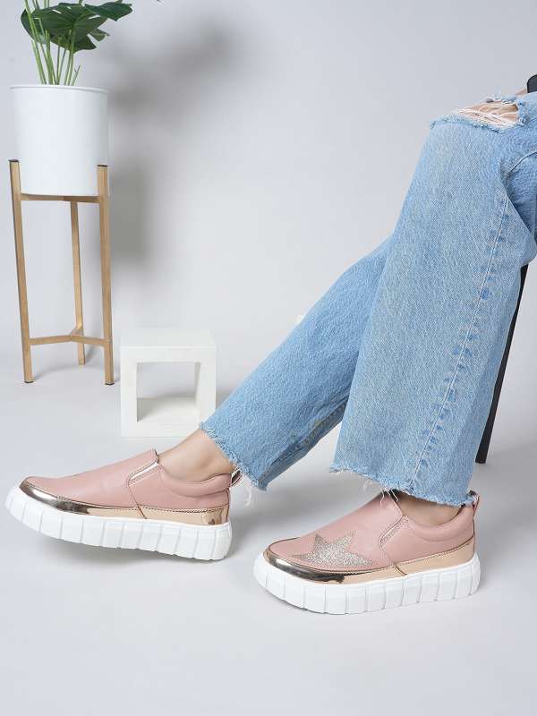 Qupid slip on sneakers 2025