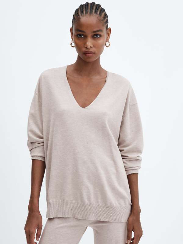 V on sale neck pullovers
