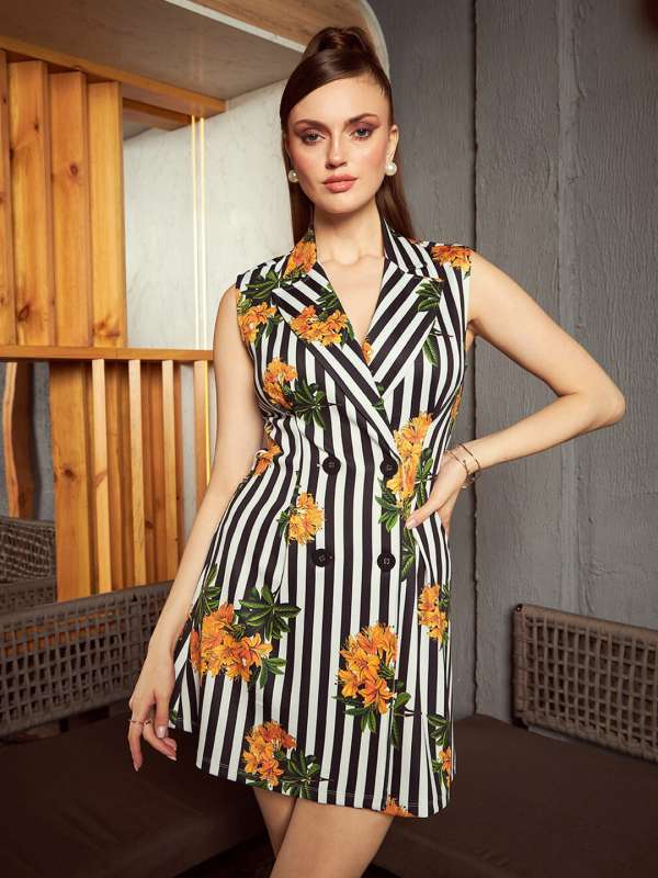 Black and white shop line dress