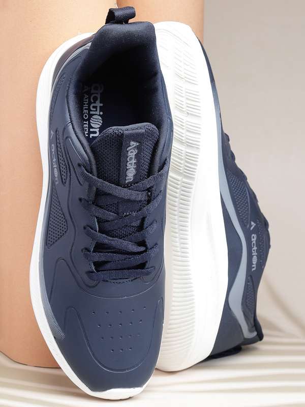 Reebok swift shoes white & navy blue clearance