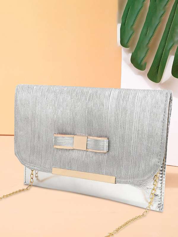 Buy quality Maanniya pure silver shoulder bag with stylish handle in New  Delhi