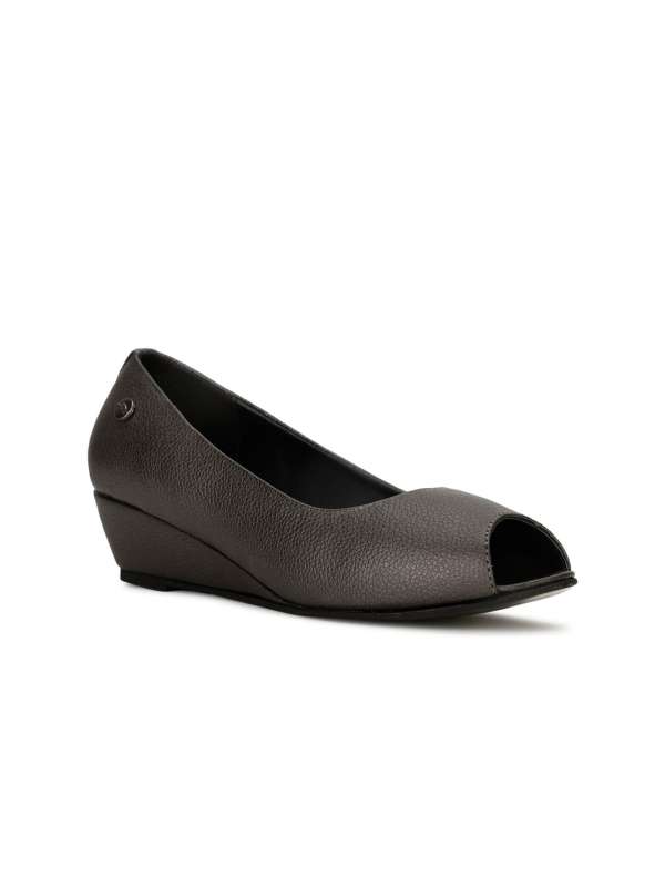 Bata pumpy shoes clearance