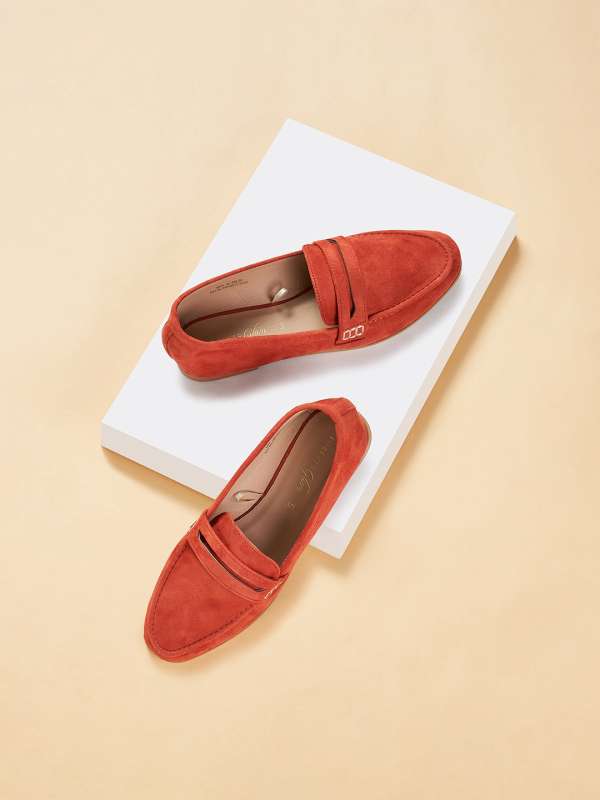 Forever glam by pantaloons footwear discount