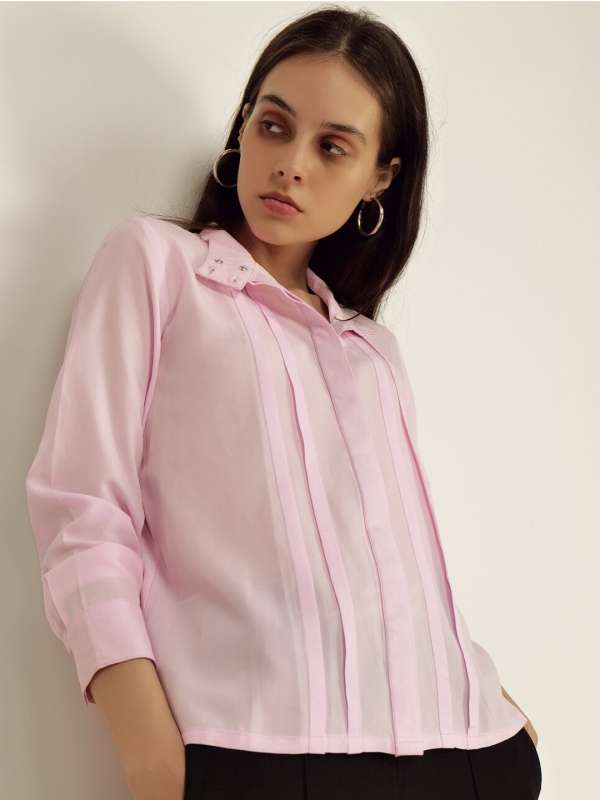 Closed neck top top