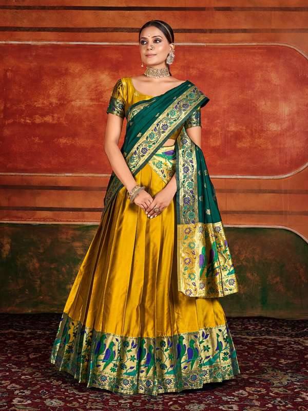 Lehenga brooch sale