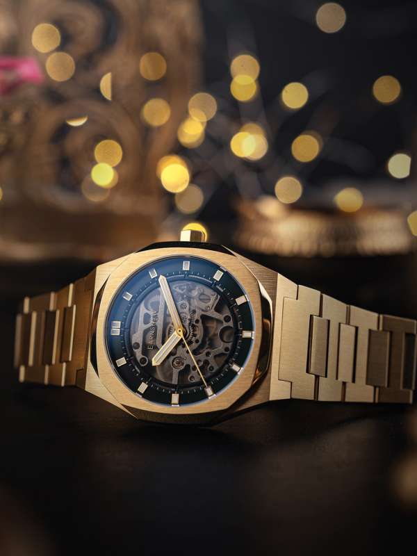 Watches at rs 2025 99