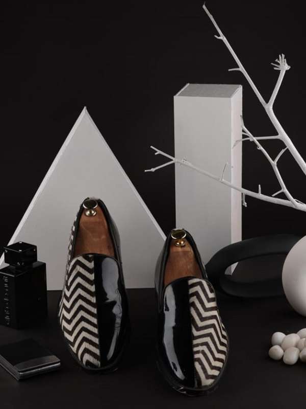 Buy pony hot sale shoes