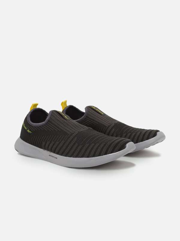 Men's reebok walking astroride soul shoes hotsell