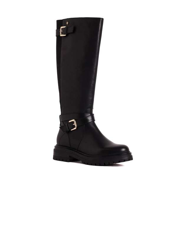 Knee length discount boots myntra
