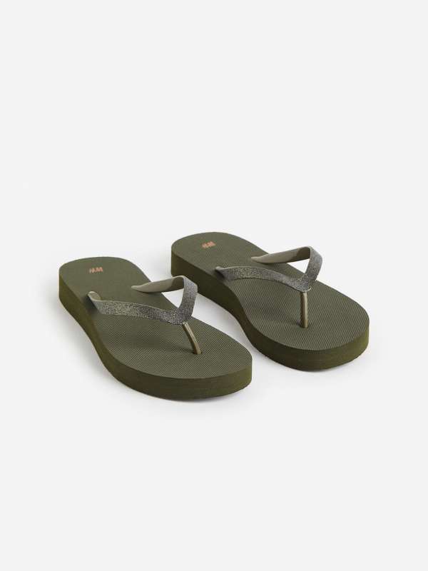 H & m flip flops top