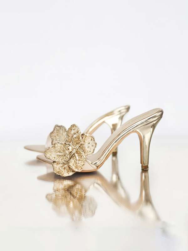 Yellow 一皮剥け DIAMONDS CRYSTAL MIDDLE HEELS 