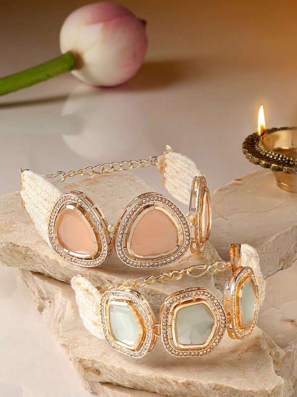 Kundan Bracelets Complete Your Navratri Look with Stunning Designs