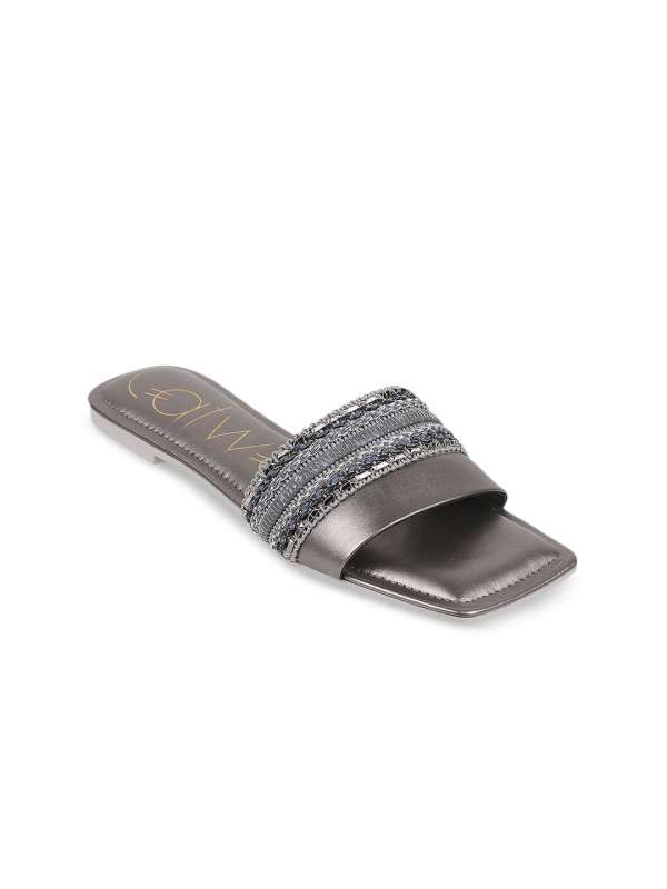 Catwalk flats jabong sales