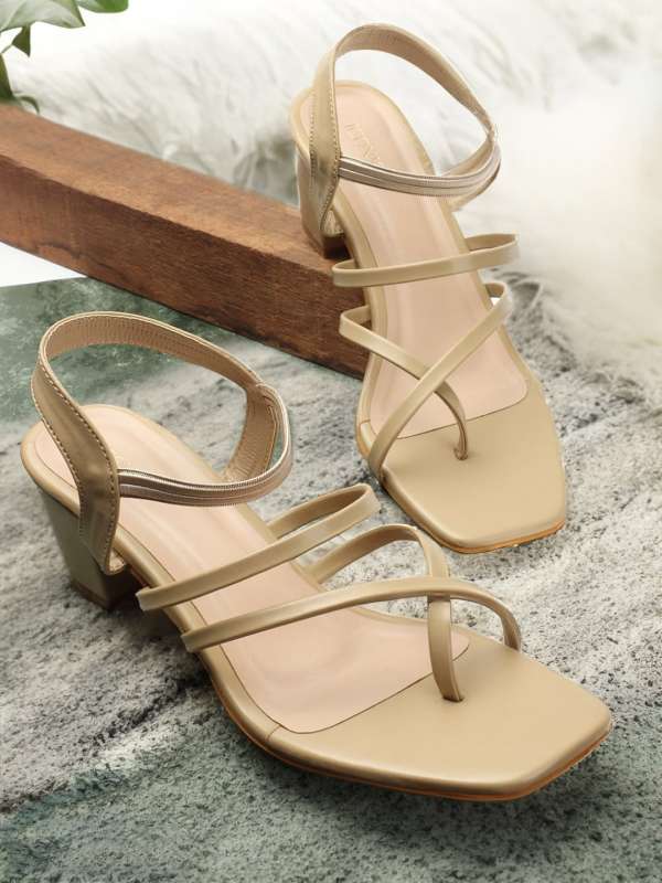 Popular 2025 strappy sandals