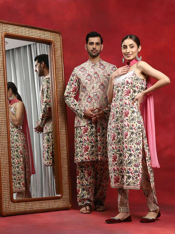 Aks Kurtas Kurtis Buy Aks Kurtas Kurtis online in India