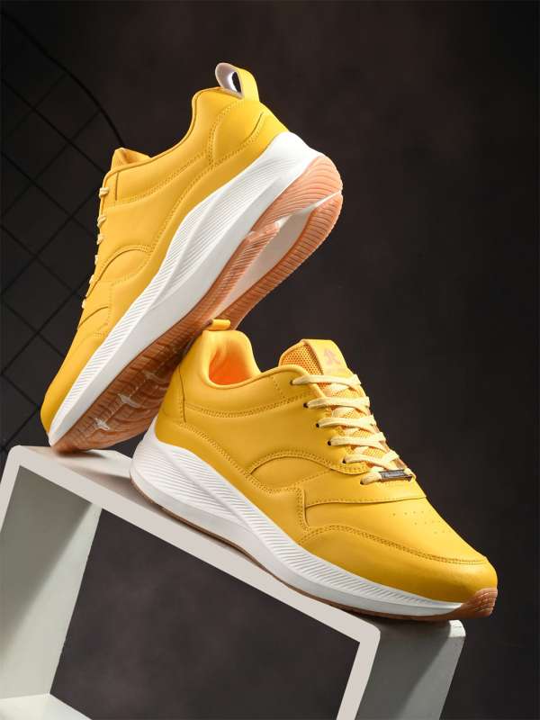 Cloth shoes for men shop
