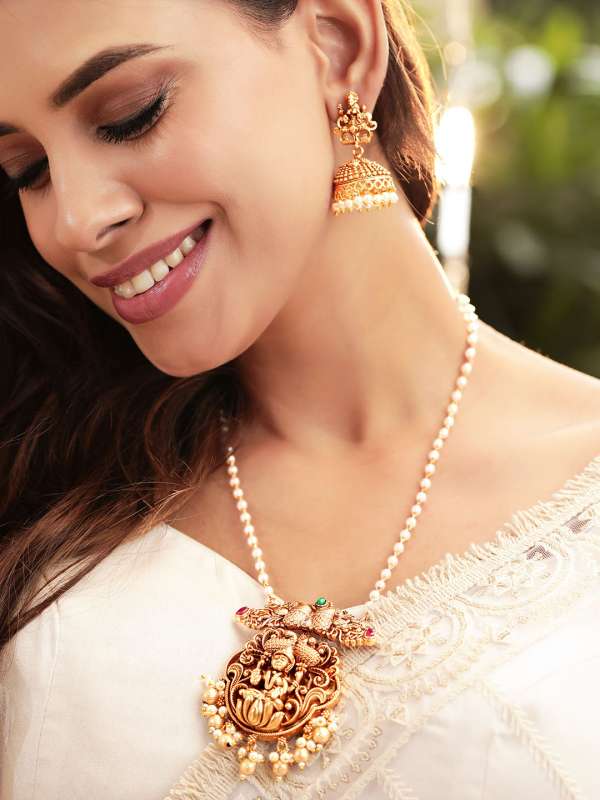 Myntra online jewellery necklace