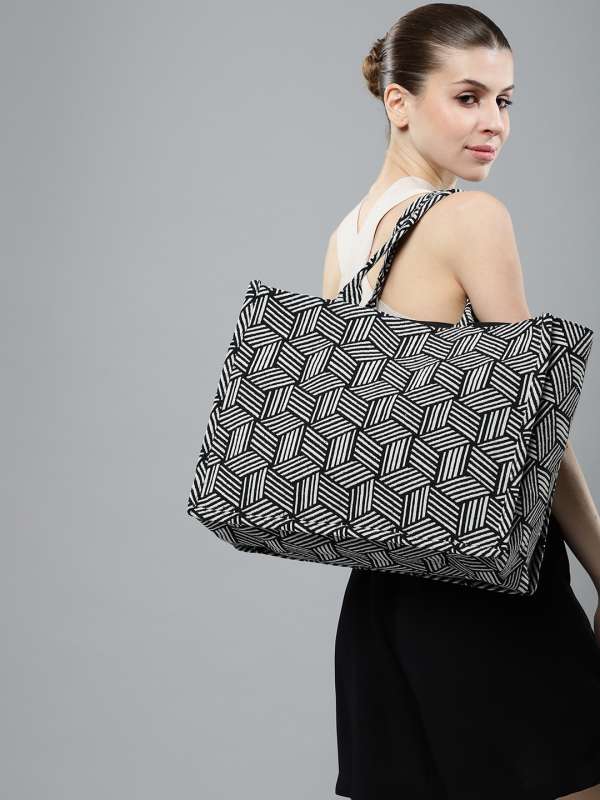 Oversized handbags online india clearance
