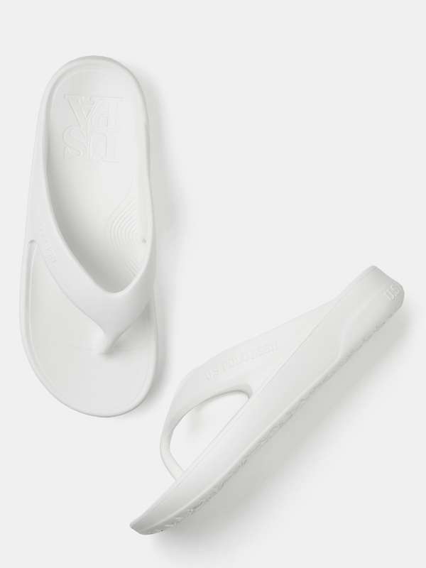 Shop The Best Men s Flip Flops With Upto 80 off Myntra