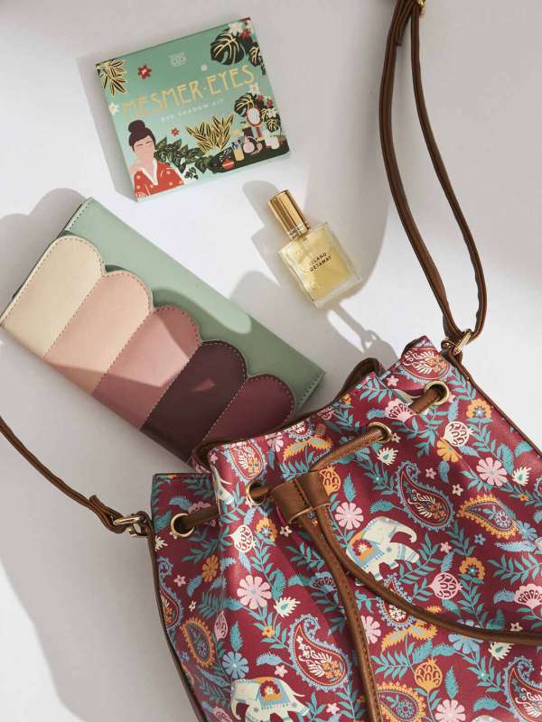 Sling Bags For Women Buy Women Sling Bags Online Myntra