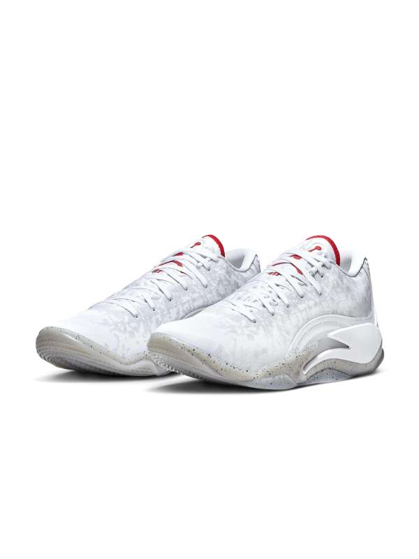 Best basketball hot sale shoes under 3000
