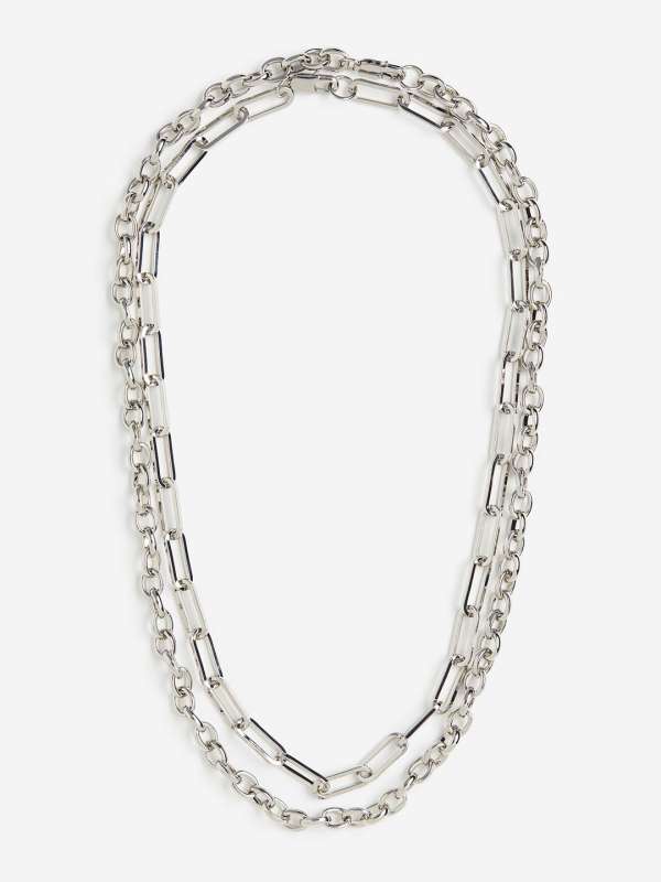 H and shop m chains
