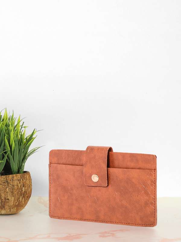 Clutch purse clearance myntra