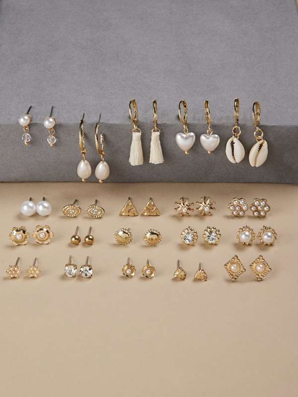 Mangal and mangal gold earrings store