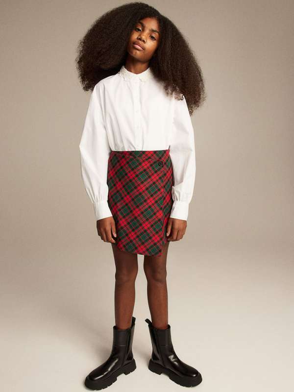 Red and store black plaid skirt