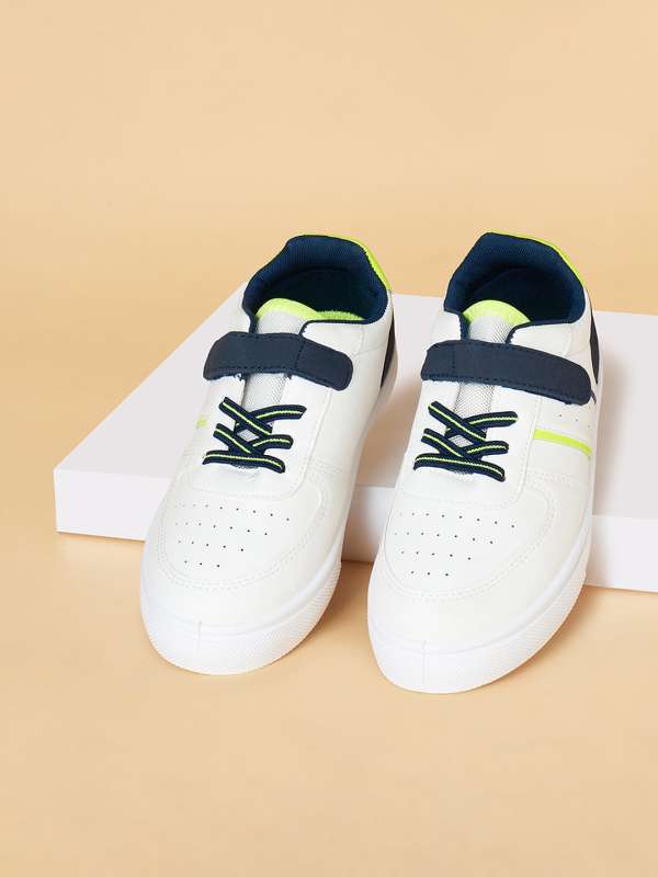 Pantaloons shop online shoes