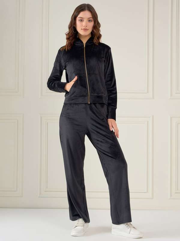 FNOCKS Regular Fit Velvet Track Suit for Women, Stylish Velvet Winter Wear  Night Suit with Pockets